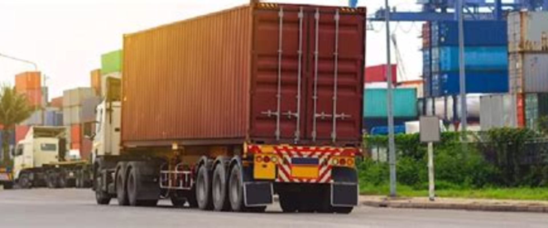The Ins and Outs of Oversized Equipment Transportation
